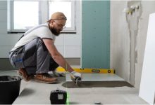 Von Sanitär bis Bodenbelag: Unverzichtbare Dienstleistungen für Ihre Hausrenovierung